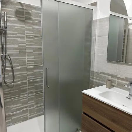 A Due Passi Dal Mare Bed & Breakfast 3*