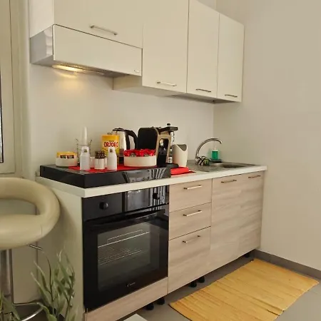 Bed & Breakfast A Due Passi Dal Mare 3*