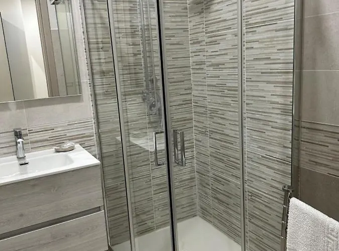 住宿加早餐酒店 A Due Passi Dal Mare 卡坦扎罗