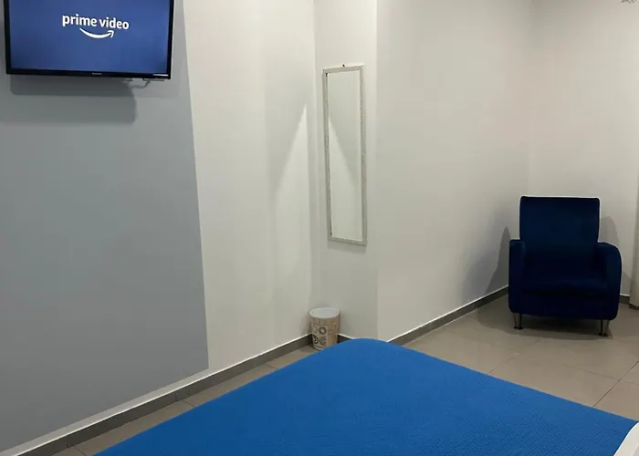 A Due Passi Dal Mare 住宿加早餐酒店 3*