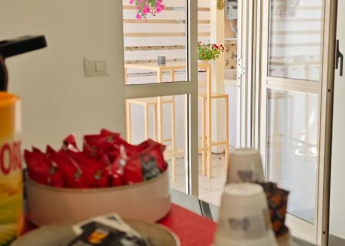 住宿加早餐酒店 A Due Passi Dal Mare 卡坦扎罗