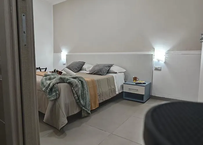 A Due Passi Dal Mare 3* 卡坦扎罗