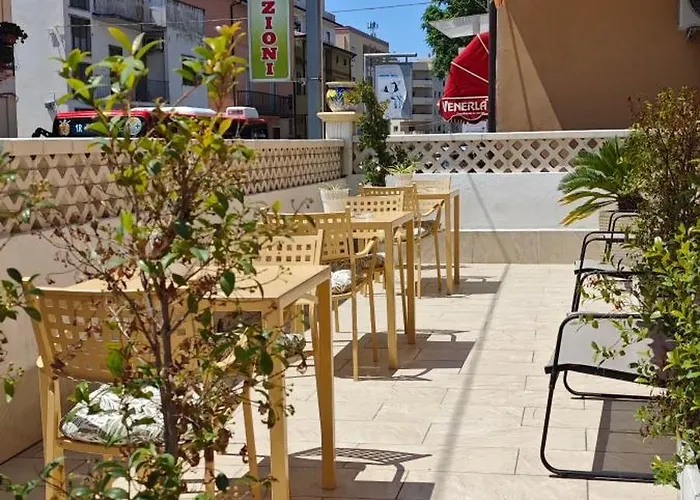 A Due Passi Dal Mare 卡坦扎罗