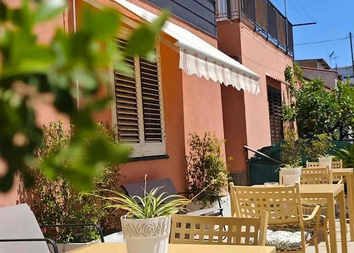 A Due Passi Dal Mare 住宿加早餐酒店 卡坦扎罗