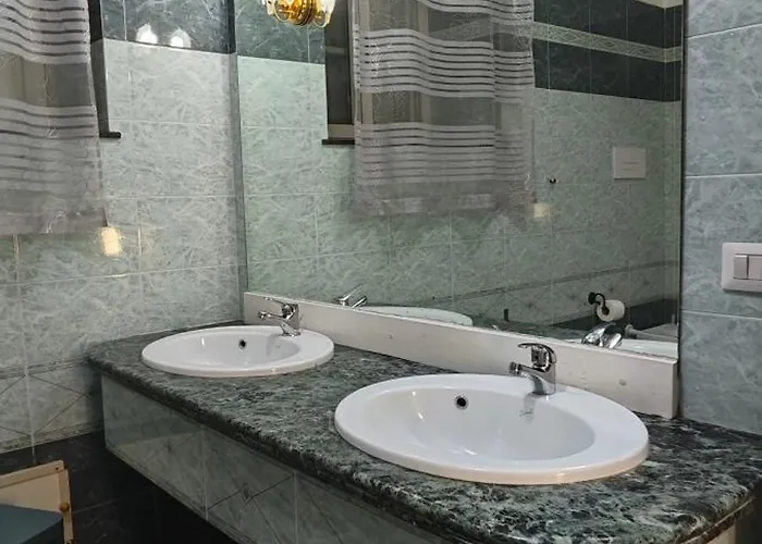 A Due Passi Dal Mare 3* 卡坦扎罗