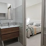 A Due Passi Dal Mare Bed & Breakfast