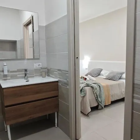 A Due Passi Dal Mare Bed & Breakfast